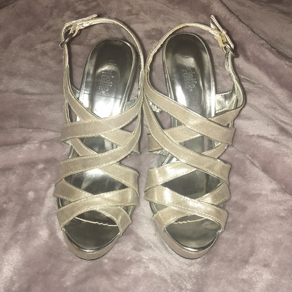 CHARLOTTE RUSSE Heels - Picture 2 of 5